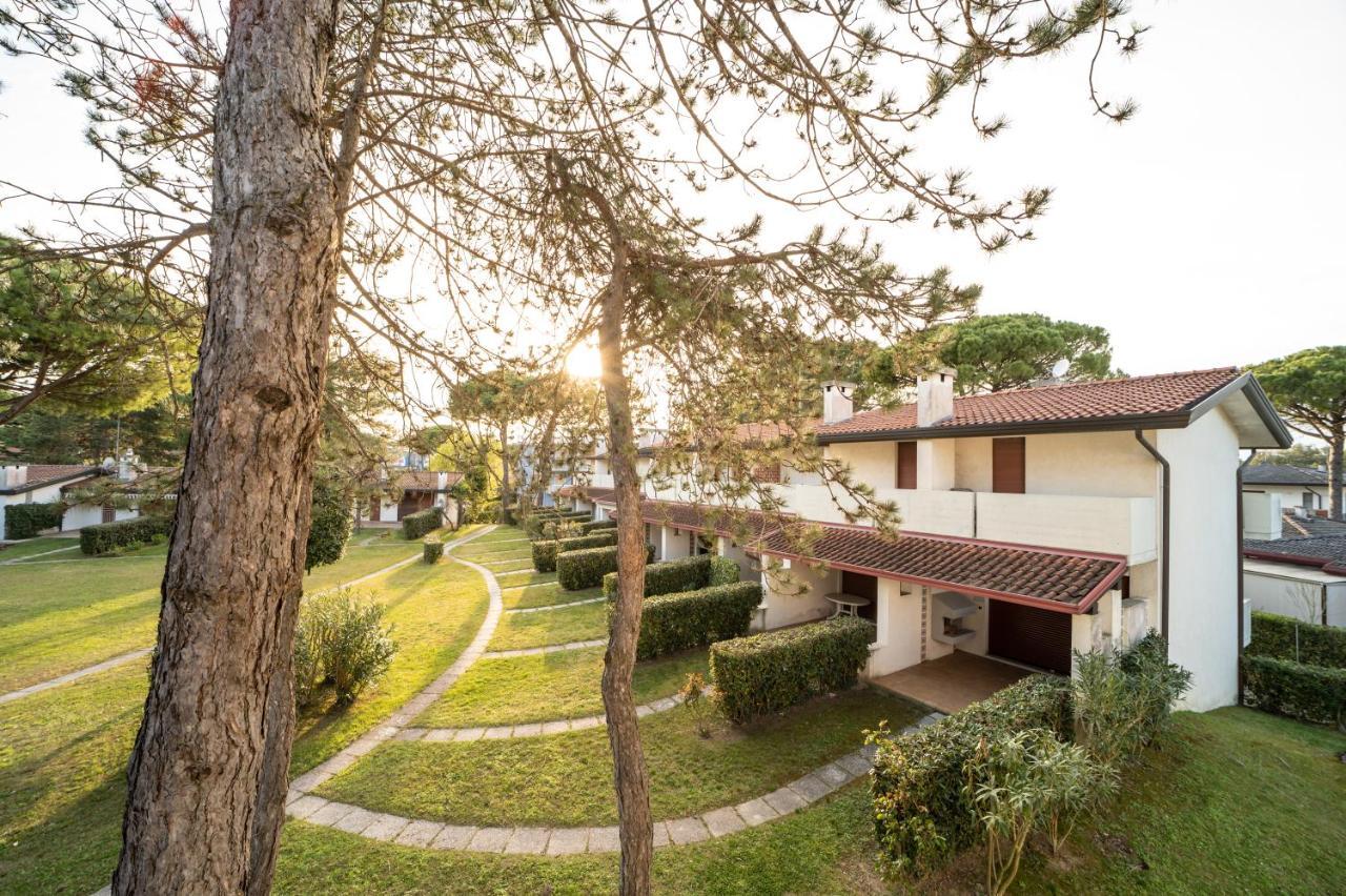 Villaggio Club Dei Pini Bibione Extérieur photo
