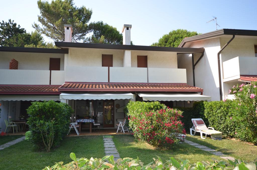 Villaggio Club Dei Pini Bibione Extérieur photo