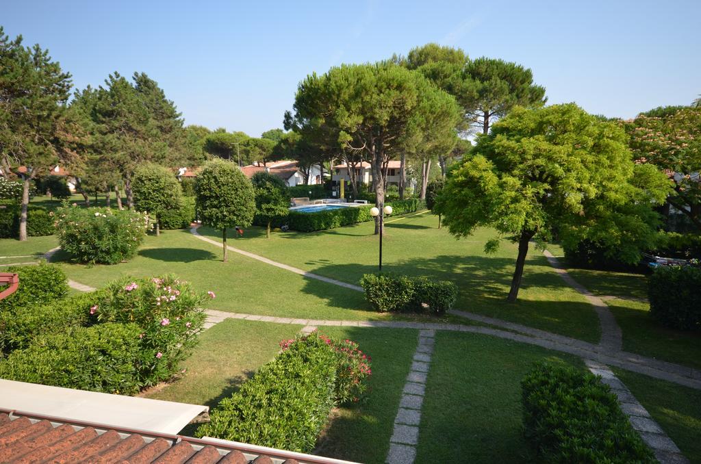 Villaggio Club Dei Pini Bibione Extérieur photo